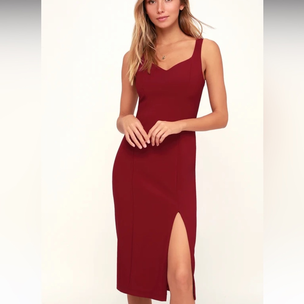 Lulus Take Me Out Tonight Burgundy sweetheart neckline Midi Dress size Small
